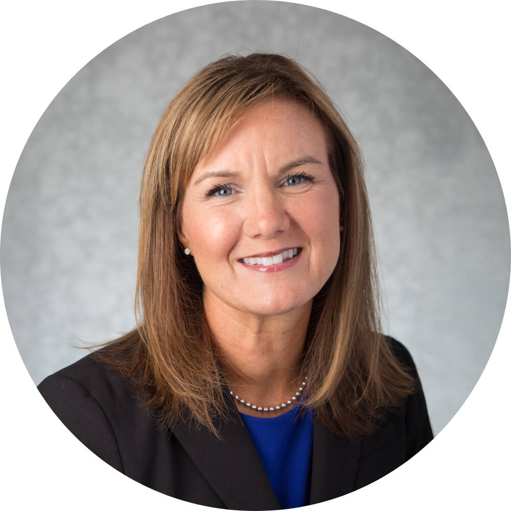 Marlene Kowalski-Braun smiling for her GVSU headshot